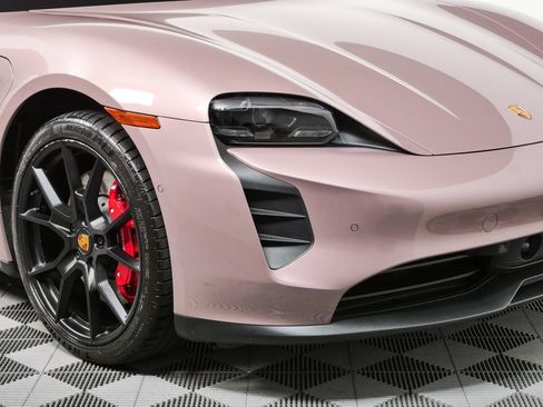 Certified 2023 Porsche Taycan GTS AWD/4WD image 40