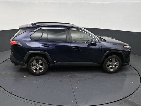 Used 2025 Toyota RAV4 XLE AWD/4WD image 17