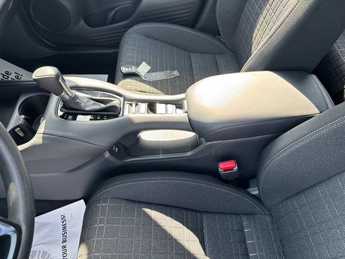 Certified 2024 Honda HR-V LX image 27
