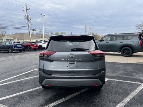 Used 2023 Nissan Rogue SV AWD/4WD image 7