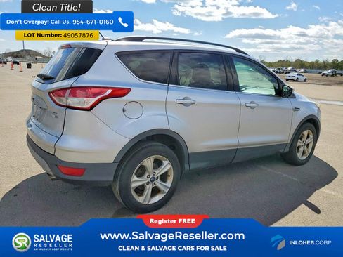 Used 2015 Ford Escape SE w/ Equipment Group 201A image 4