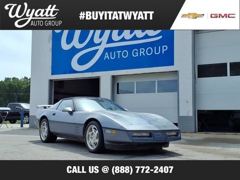Used 1990 Chevrolet Corvette Coupe RWD image 1