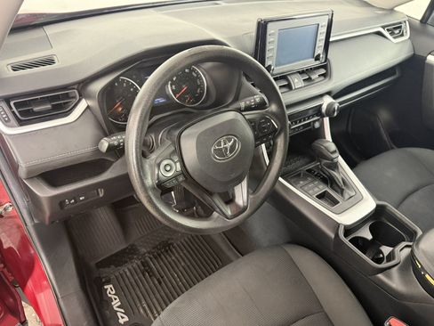 Used 2019 Toyota RAV4 LE w/ All Weather Liner Package AWD/4WD image 15