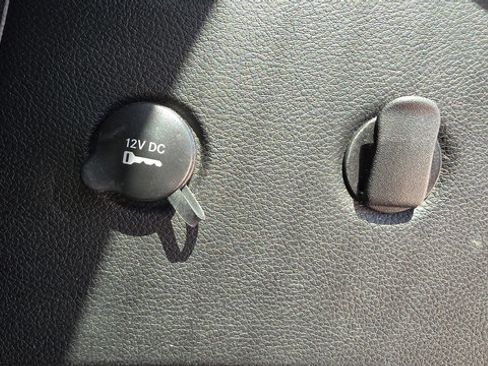 Used 2025 Dodge Durango GT AWD/4WD image 37