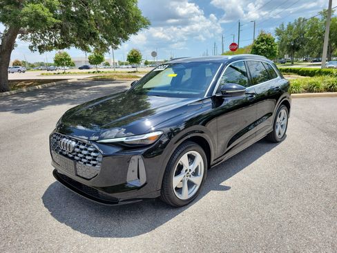 Certified 2025 Audi Q5 Prestige AWD/4WD image 8