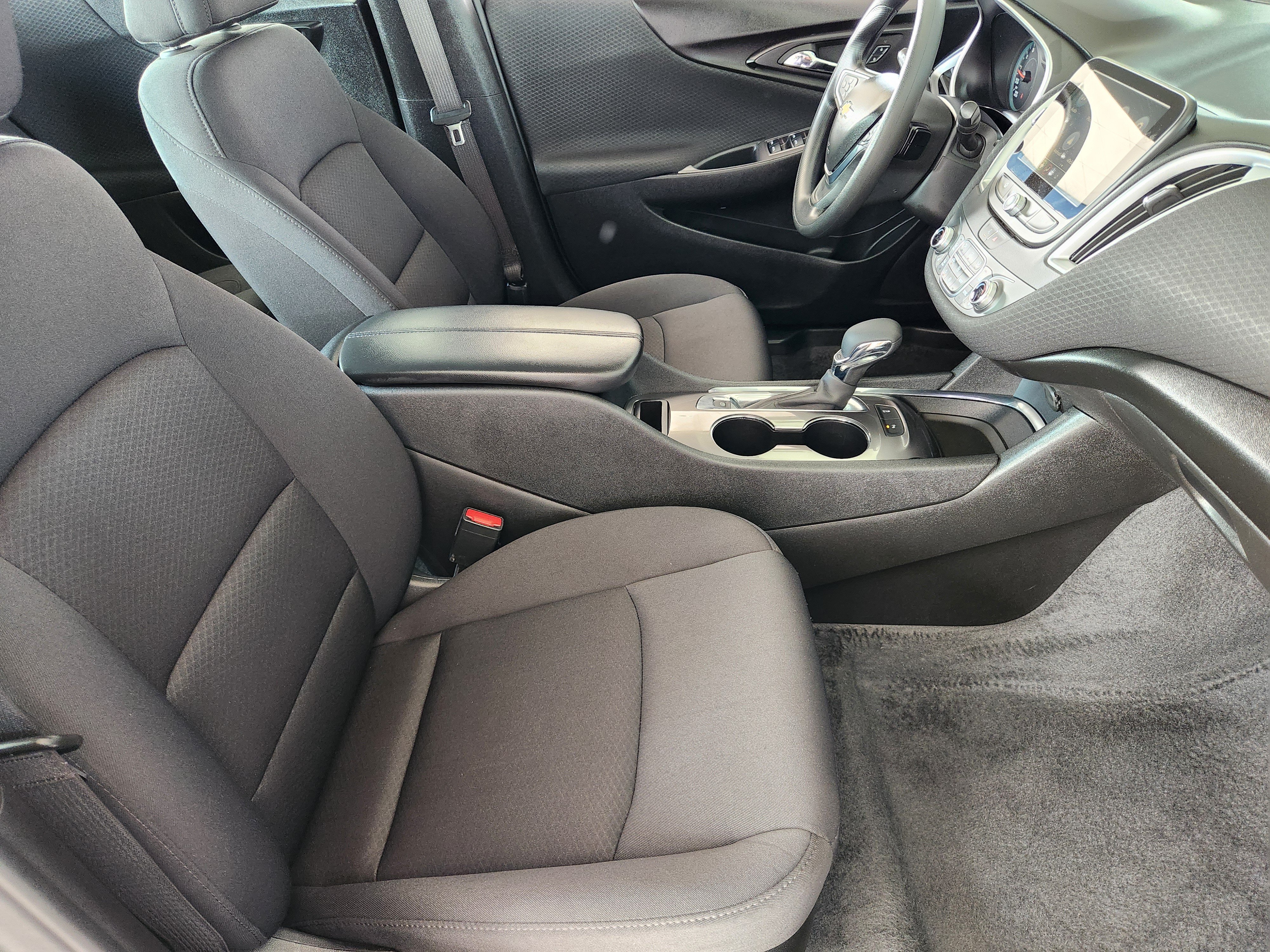 Certified 2025 Chevrolet Malibu LT FWD image 14