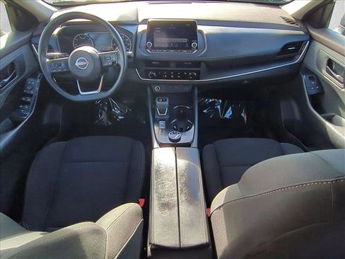 Used 2023 Nissan Rogue S image 18