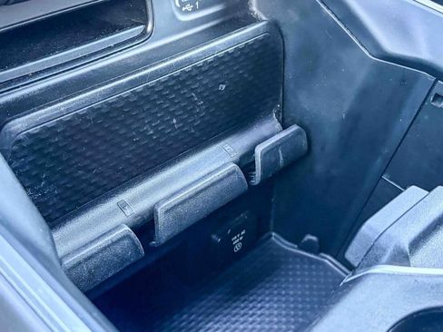 Used 2021 RAM 1500 Big Horn AWD/4WD image 38