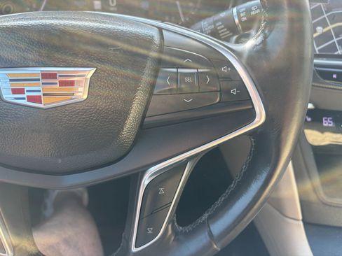 Used 2017 Cadillac XT5 Luxury w/ Driver Awareness Package AWD/4WD image 21