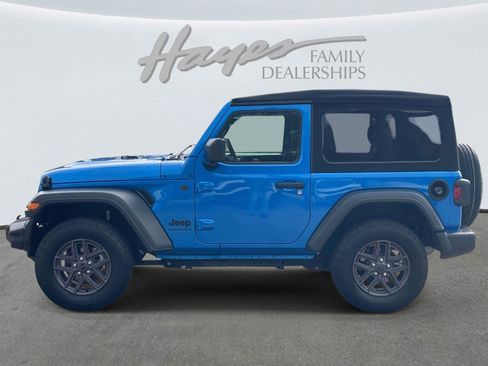 Used 2024 Jeep Wrangler Sport S image 31