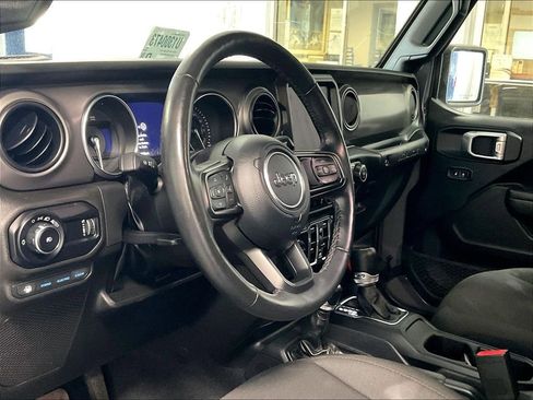 Used 2023 Jeep Wrangler Unlimited w/ Cold Weather Group AWD/4WD image 8