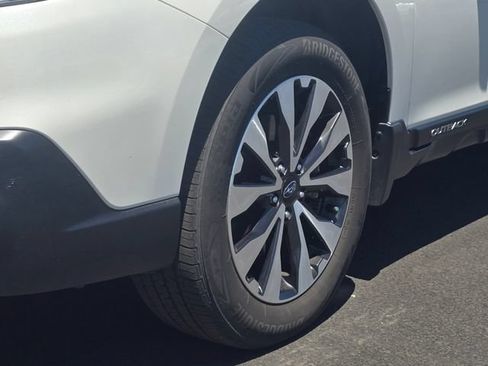 Used 2017 Subaru Outback 2.5i Limited AWD/4WD image 22