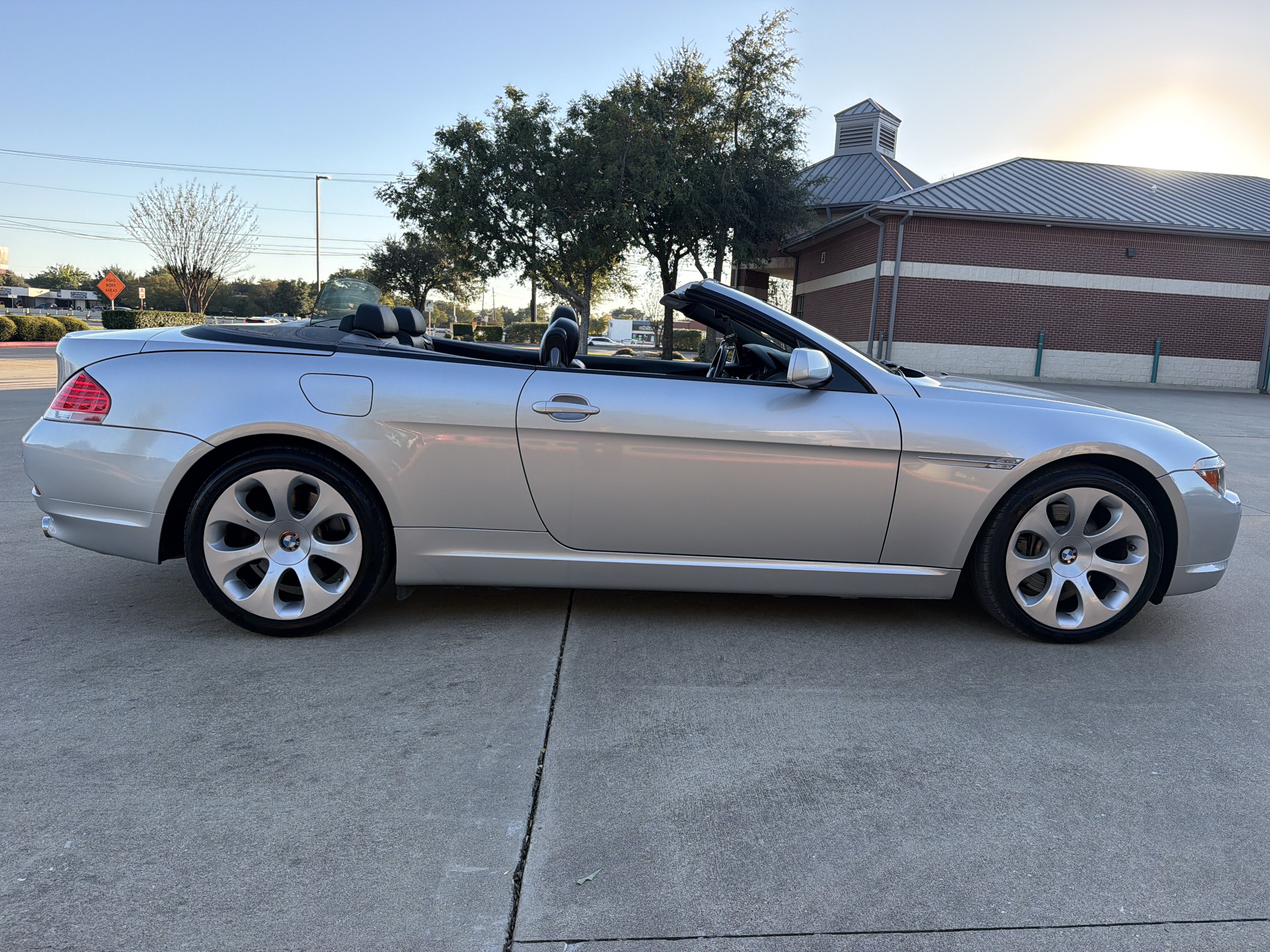 Used 2007 BMW 650i Convertible RWD image 8
