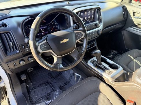 Used 2019 Chevrolet Colorado LT w/ LT Convenience Package image 19