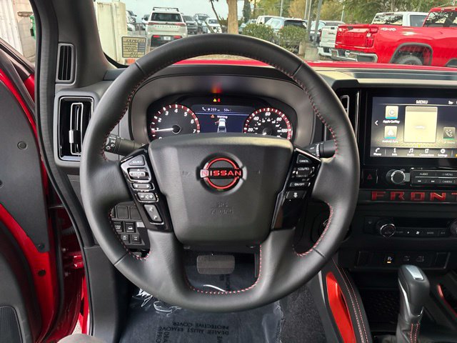 Used 2025 Nissan Frontier PRO-4X AWD/4WD image 19