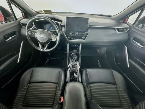 Used 2024 Toyota Corolla Cross AWD Hybrid w/ Convenience Package image 10