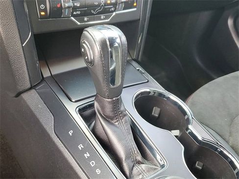 Used 2018 Ford Explorer XLT w/ Equipment Group 202A image 29