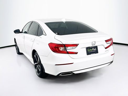Used 2018 Honda Accord Sport image 5