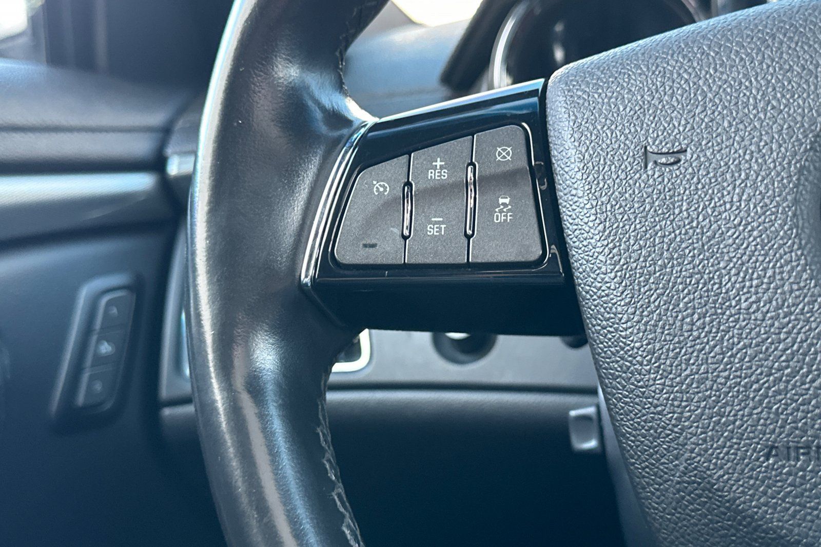 Used 2013 Cadillac CTS V RWD image 34