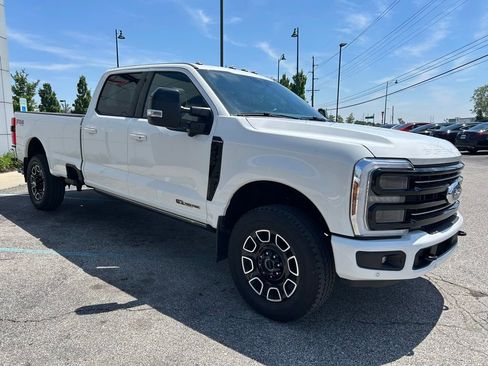 Used 2025 Ford F250 Platinum AWD/4WD image 10