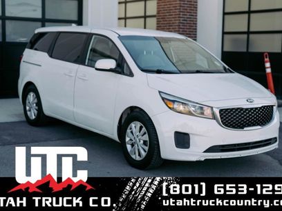 Used 2017 Kia Sedona LX