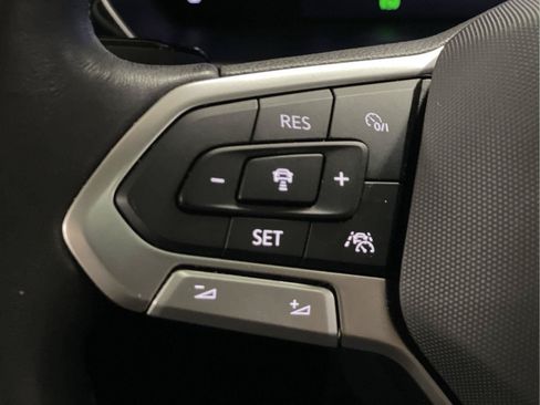 Used 2024 Volkswagen Jetta SE w/ Panoramic Sunroof Package FWD image 29