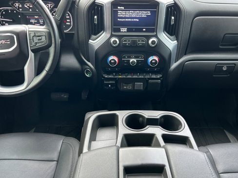 Used 2023 GMC Sierra 3500 SLT w/ Gooseneck/5TH Wheel Package image 13