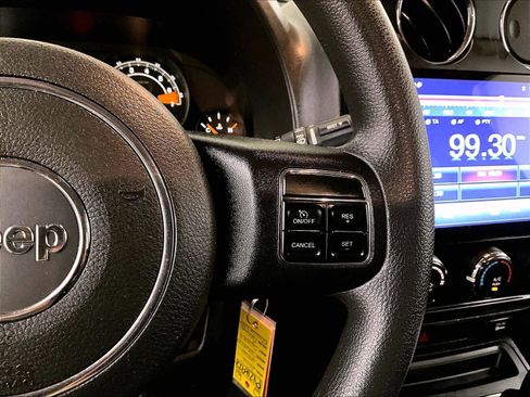 Used 2014 Jeep Patriot Sport w/ Power Value Group image 18