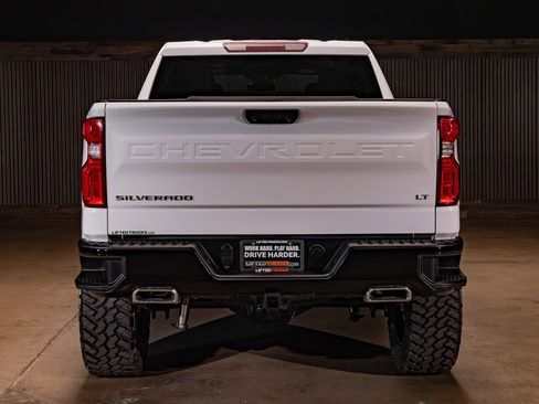 Used 2024 Chevrolet Silverado 1500 LT Trail Boss AWD/4WD image 8