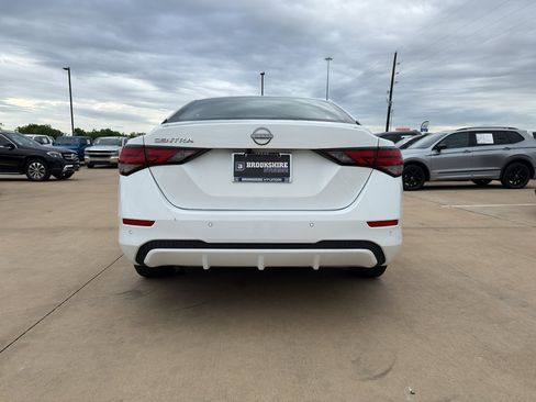 Used 2024 Nissan Sentra S FWD image 6