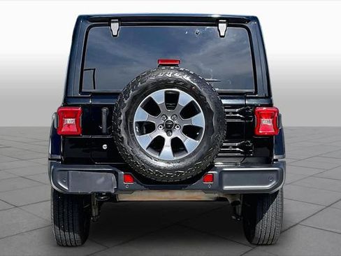 Certified 2018 Jeep Wrangler Unlimited Sahara AWD/4WD image 5