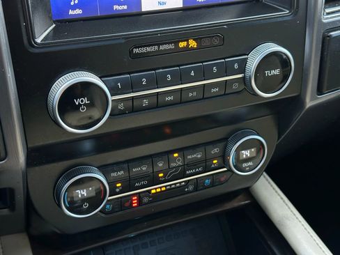 Used 2021 Ford Expedition Max Platinum image 39