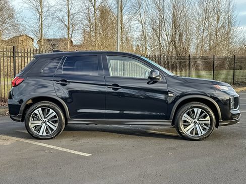 Used 2024 Mitsubishi Outlander Sport ES image 3