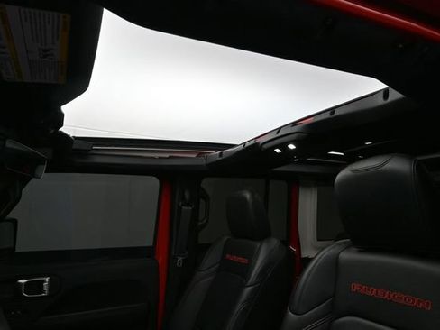 Used 2024 Jeep Wrangler Unlimited Rubicon AWD/4WD image 50