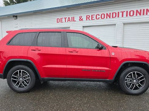 Used 2018 Jeep Grand Cherokee Trailhawk image 37