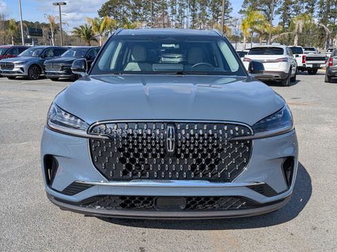 Certified 2025 Lincoln Aviator Reserve image 10