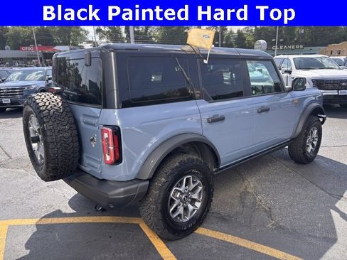 Certified 2024 Ford Bronco Badlands image 8