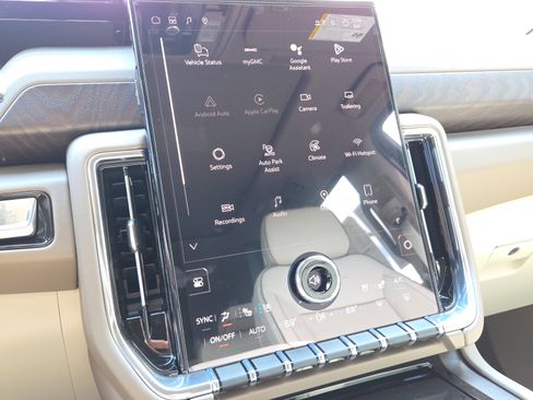 New 2026 GMC Yukon XL Denali w/ Denali Reserve Package image 18