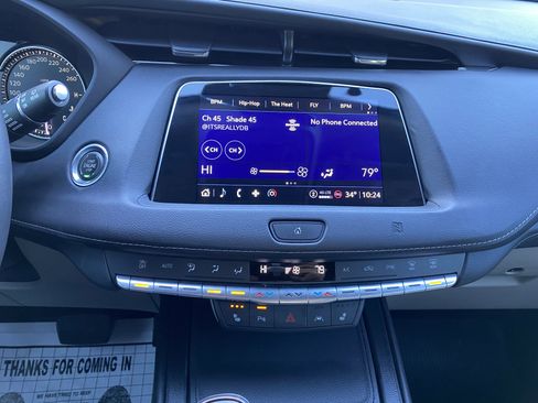 Used 2021 Cadillac XT4 Luxury image 24