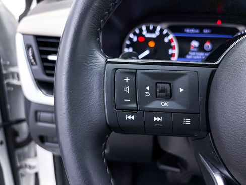Used 2023 Nissan Rogue SV w/ SV Premium B Package FWD image 30