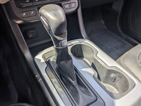 Used 2022 Chevrolet Colorado LT w/ Redline Special Edition image 11