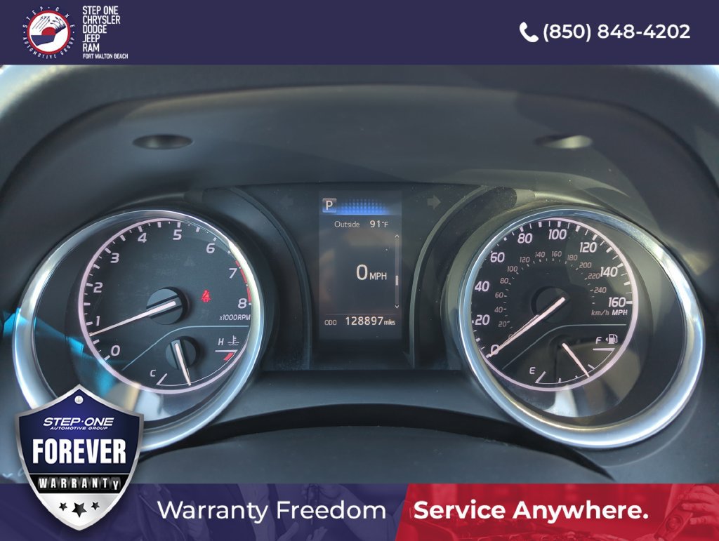 Used 2018 Toyota Camry SE FWD image 36