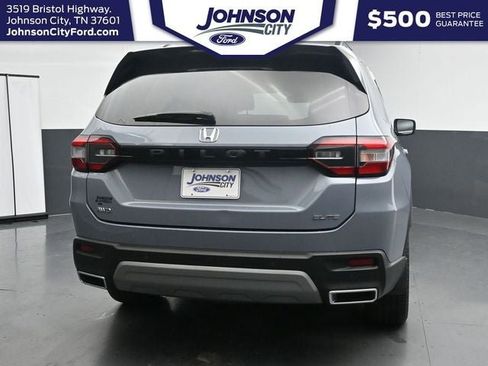 Used 2023 Honda Pilot Elite image 12