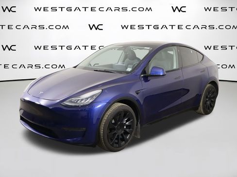 Used 2023 Tesla Model Y Long Range AWD/4WD image 1