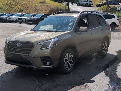 Certified 2022 Subaru Forester Premium w/ Popular Package #1 image 3