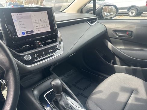 Used 2024 Toyota Corolla LE image 21