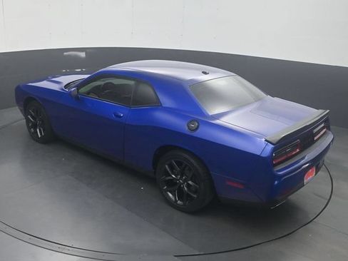 Used 2021 Dodge Challenger SXT w/ Driver Convenience Group RWD image 21