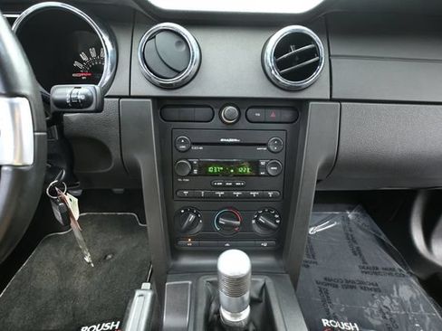 Used 2006 Ford Mustang GT Premium RWD image 30