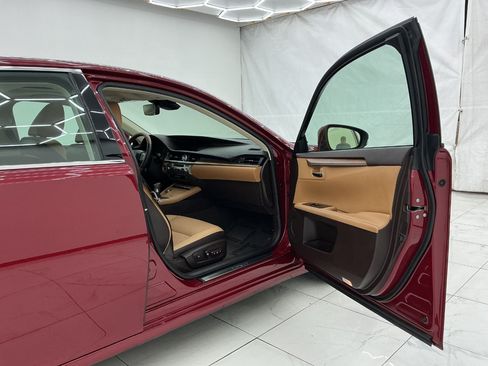 Used 2017 Lexus ES 350 w/ Premium Package FWD image 17