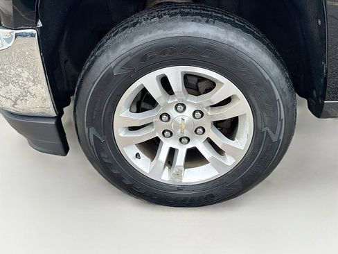 Used 2018 Chevrolet Silverado 1500 LT w/ All Star Edition AWD/4WD image 37
